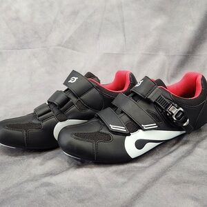 Peloton NWOB PL-SH-B-44 Black Red Cycling Shoes Size 44 Unisex Adult